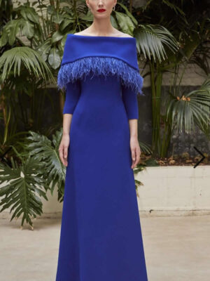 Vestido largo plumas